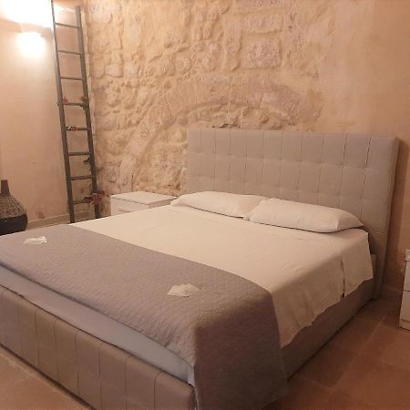Dimora Salentina Via Scarambone Lecce Apartment Exterior foto