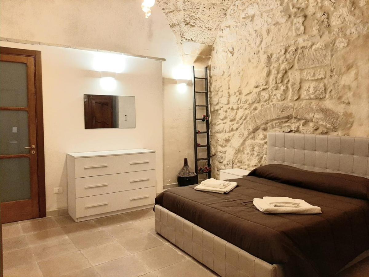 Dimora Salentina Via Scarambone Lecce Apartment Exterior foto