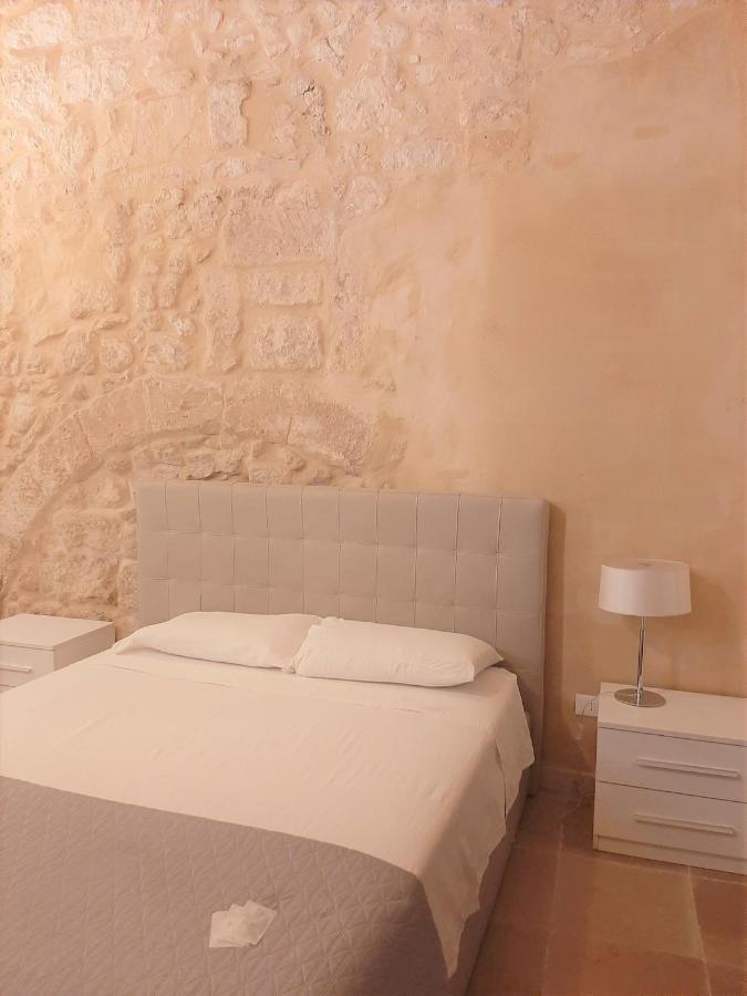 Dimora Salentina Via Scarambone Lecce Apartment Exterior foto