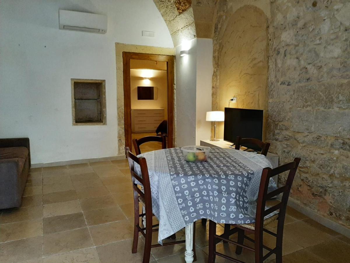 Dimora Salentina Via Scarambone Lecce Apartment Exterior foto