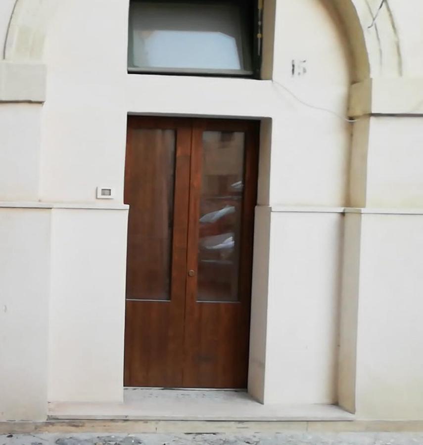 Dimora Salentina Via Scarambone Lecce Apartment Exterior foto