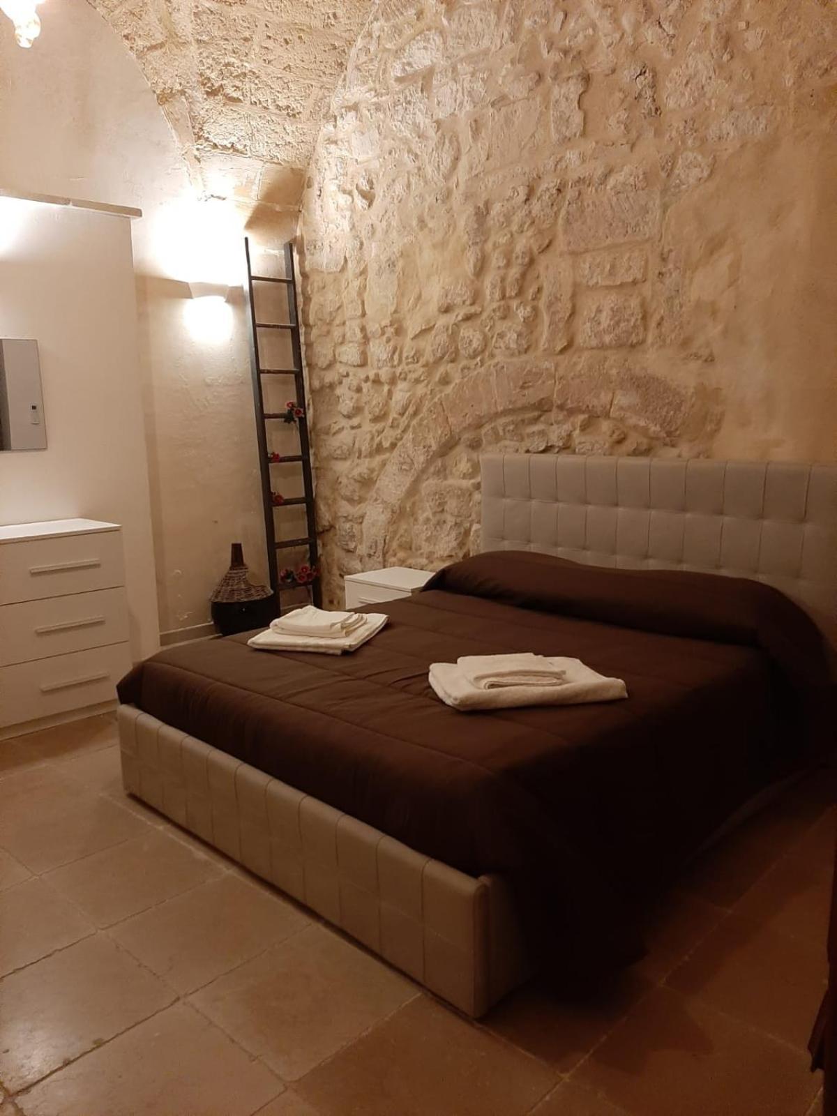 Dimora Salentina Via Scarambone Lecce Apartment Cameră foto